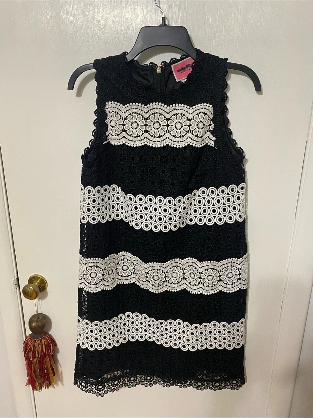 kate spade Black and White Lace Sleeveless Shift Dress